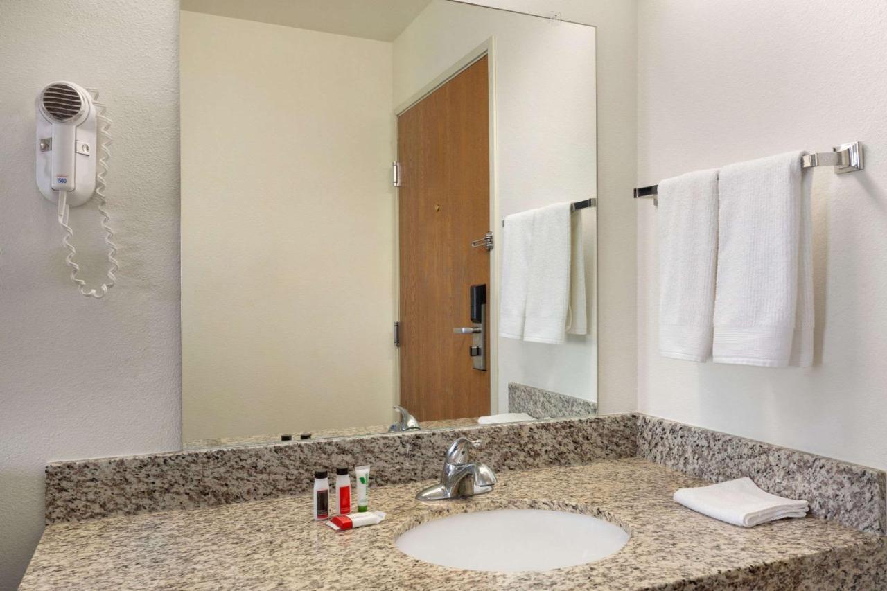Travelodge By Wyndham Sharon Springs Luaran gambar